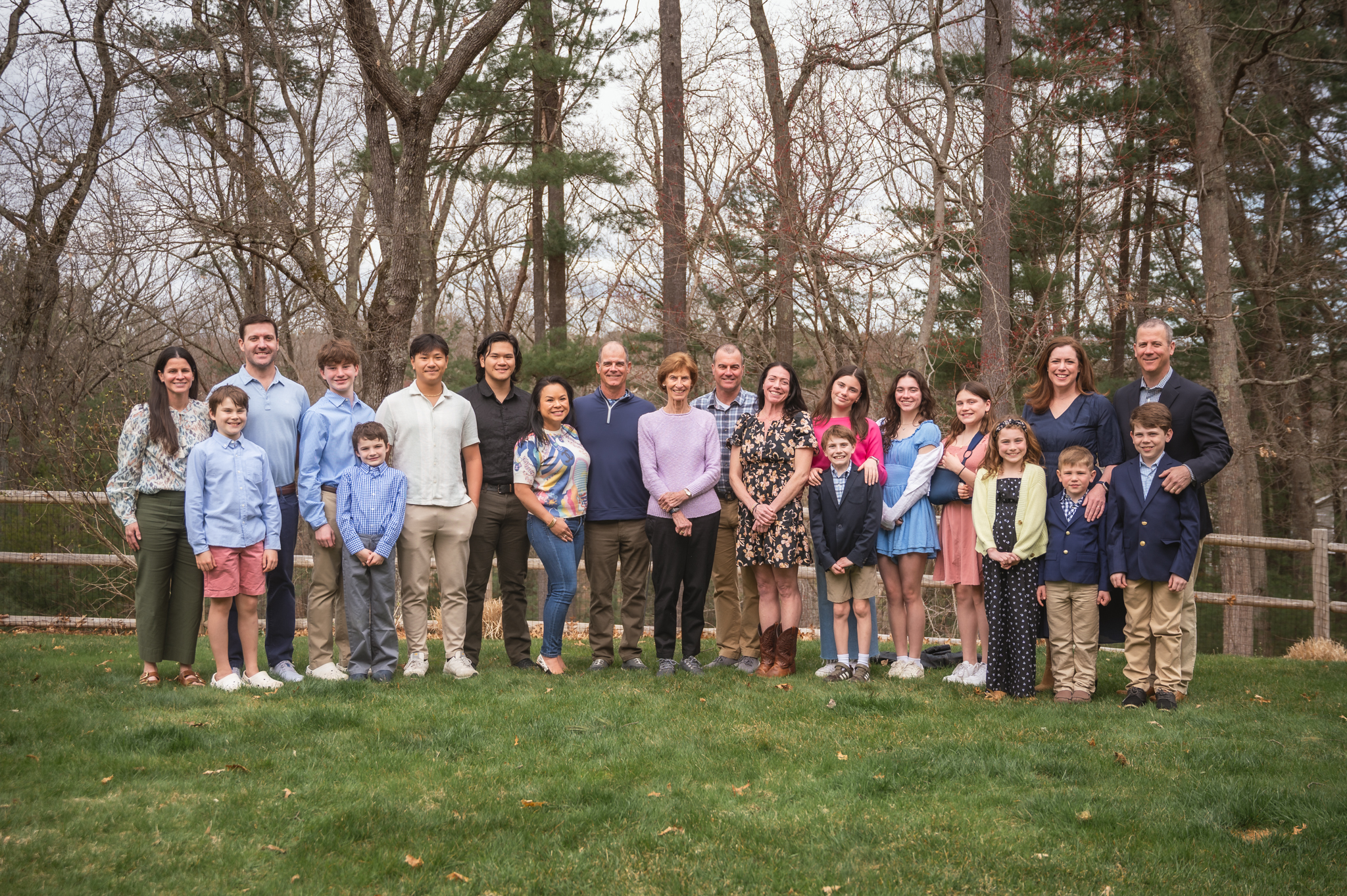 Large extended family portrait with 20 people taken by Corey Flint Photography in Lincoln, MA